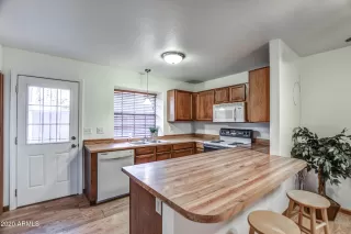 Photo #6: 6174393 Listing