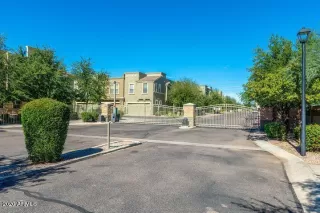 Photo #6: 6174599 Listing