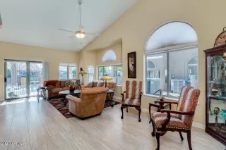 Photo #6: 6174614 Listing 