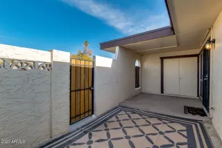 Photo #4: 6174676 Listing