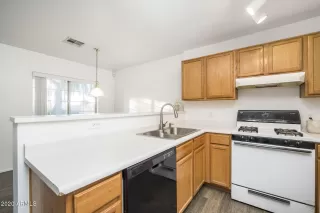 Photo #2: 6175206 Listing 