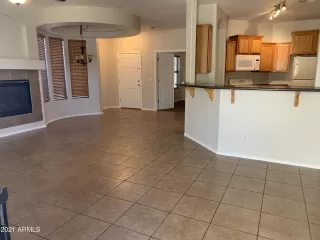 Photo #5: 6176053 Listing