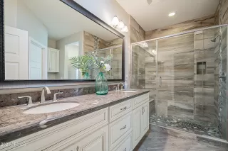 Photo #2: 6176557 Listing