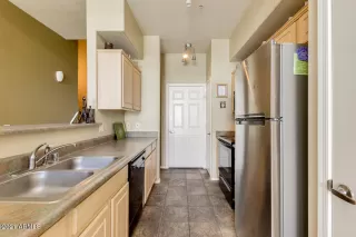 Photo #5: 6176725 Listing