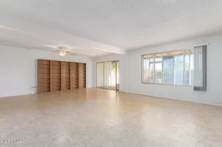 Photo #4: 6176872 Listing