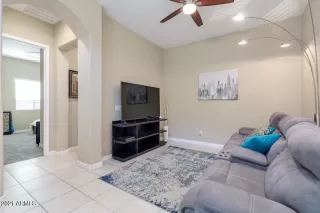 Photo #6: 6177831 Listing 