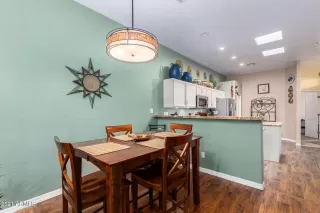 Photo #6: 6177875 Listing 