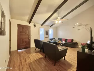 Photo #6: 6177993 Listing 