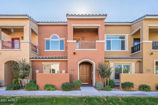 MLS: 6178062 Condo For Sale