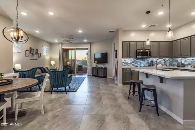 MLS: 6178166 Condo For Sale