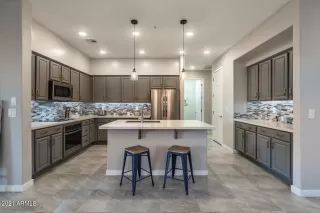 Photo #6: 6178166 Listing