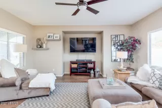 Photo #3: 6178395 Listing