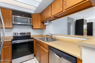 Photo #2: 6178413 Listing 