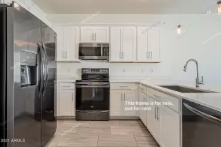 Photo #3: 6178800 Listing