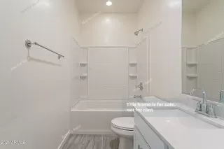 Photo #5: 6178800 Listing