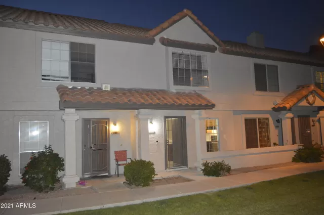 MLS: 6179001 Condo For Sale