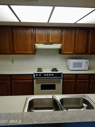 Photo #4: 6179031 Listing