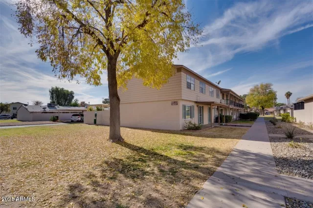 MLS: 6179185 Condo For Sale