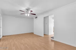 Photo #5: 6179185 Listing