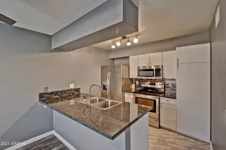 Photo #6: 6179352 Listing 