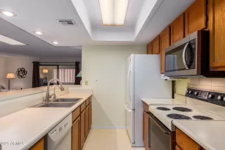 Photo #5: 6179402 Listing