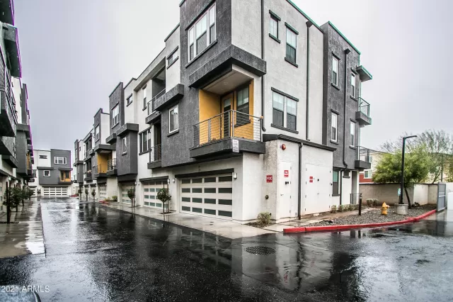 MLS: 6179446 Condo For Sale