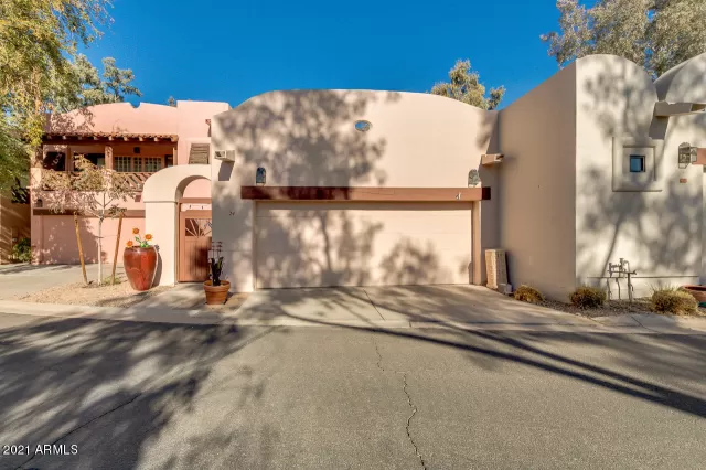 MLS: 6179686 Condo For Sale