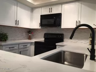 Photo #2: 6179749 Listing