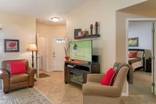 Photo #6: 6179753 Listing