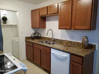 Photo #2: 6179755 Listing 