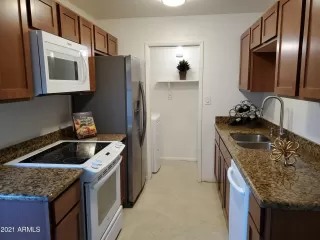 Photo #3: 6179755 Listing 