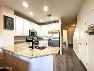 Photo #6: 6179833 Listing 