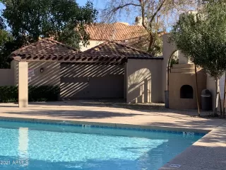 Photo #4: 6179856 Listing