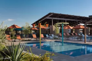 Photo #6: 6179893 Listing