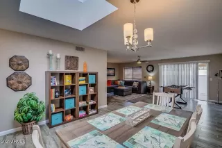 Photo #5: 6180015 Listing