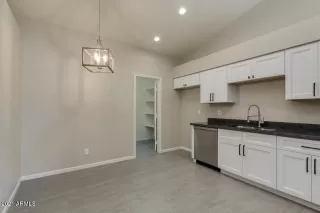 Photo #4: 6180057 Listing 