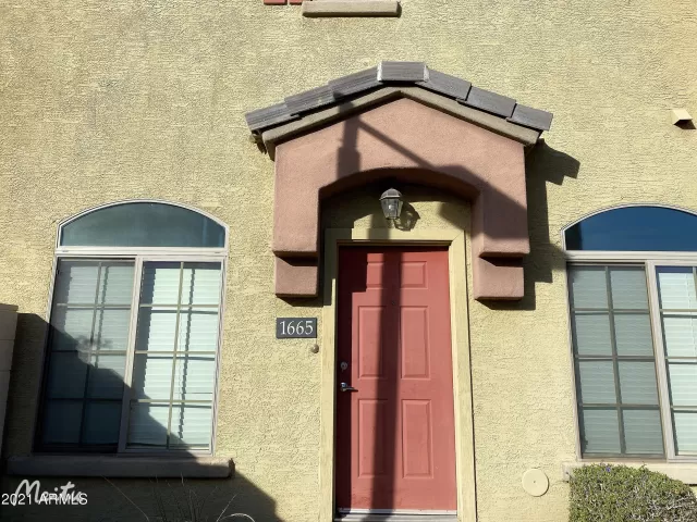 MLS: 6180204 Condo For Sale
