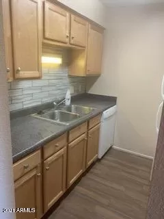 Photo #1: 6180338 Listing 