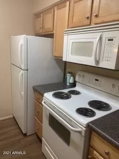 Photo #2: 6180338 Listing 