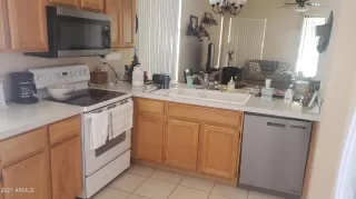 Photo #6: 6180371 Listing