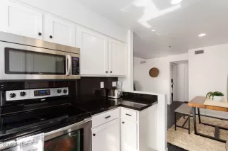 Photo #4: 6180472 Listing