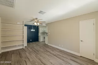 Photo #5: 6180517 Listing 