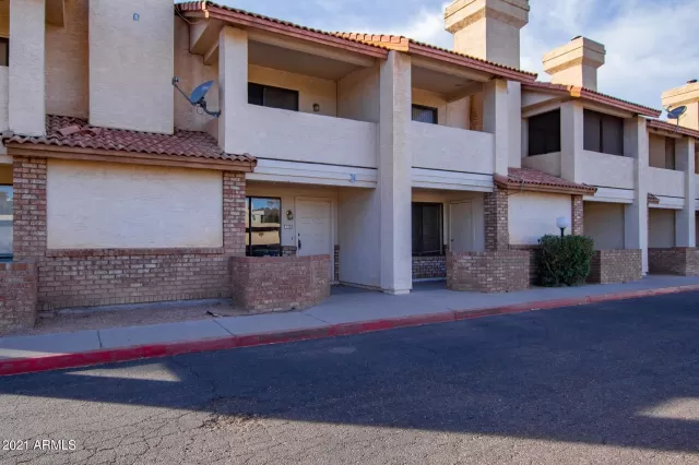 MLS: 6180992 Condo For Sale