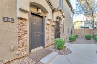 Photo #1: 6181026 Listing 