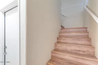 Photo #2: 6181026 Listing 