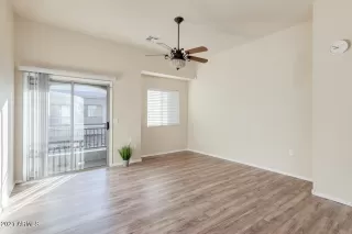 Photo #4: 6181026 Listing 