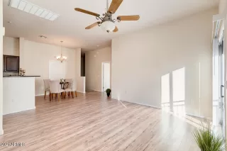 Photo #6: 6181026 Listing 