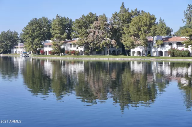 MLS: 6181091 Condo For Sale