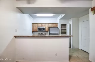 Photo #4: 6181101 Listing