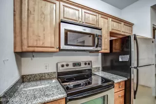 Photo #6: 6181101 Listing